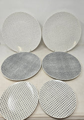 Noritake Grey Hammock Dots Placesetting For 2 AP39