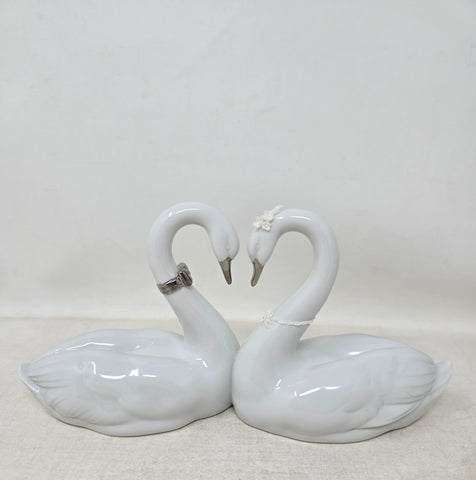 Lladró Endless Love (Re-Deco) Swans Figurine GC1