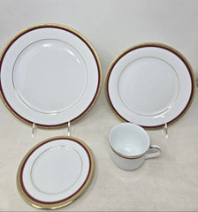 Set Of 4 Charter Club Grand Buffet Red Rim Place Setting B10