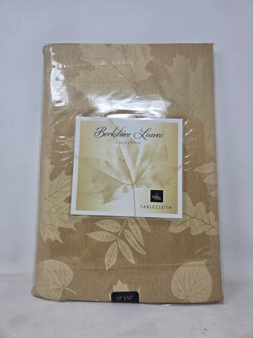 Homewear Berkshire Leaves 60x84 Oblong Tablecloth B8